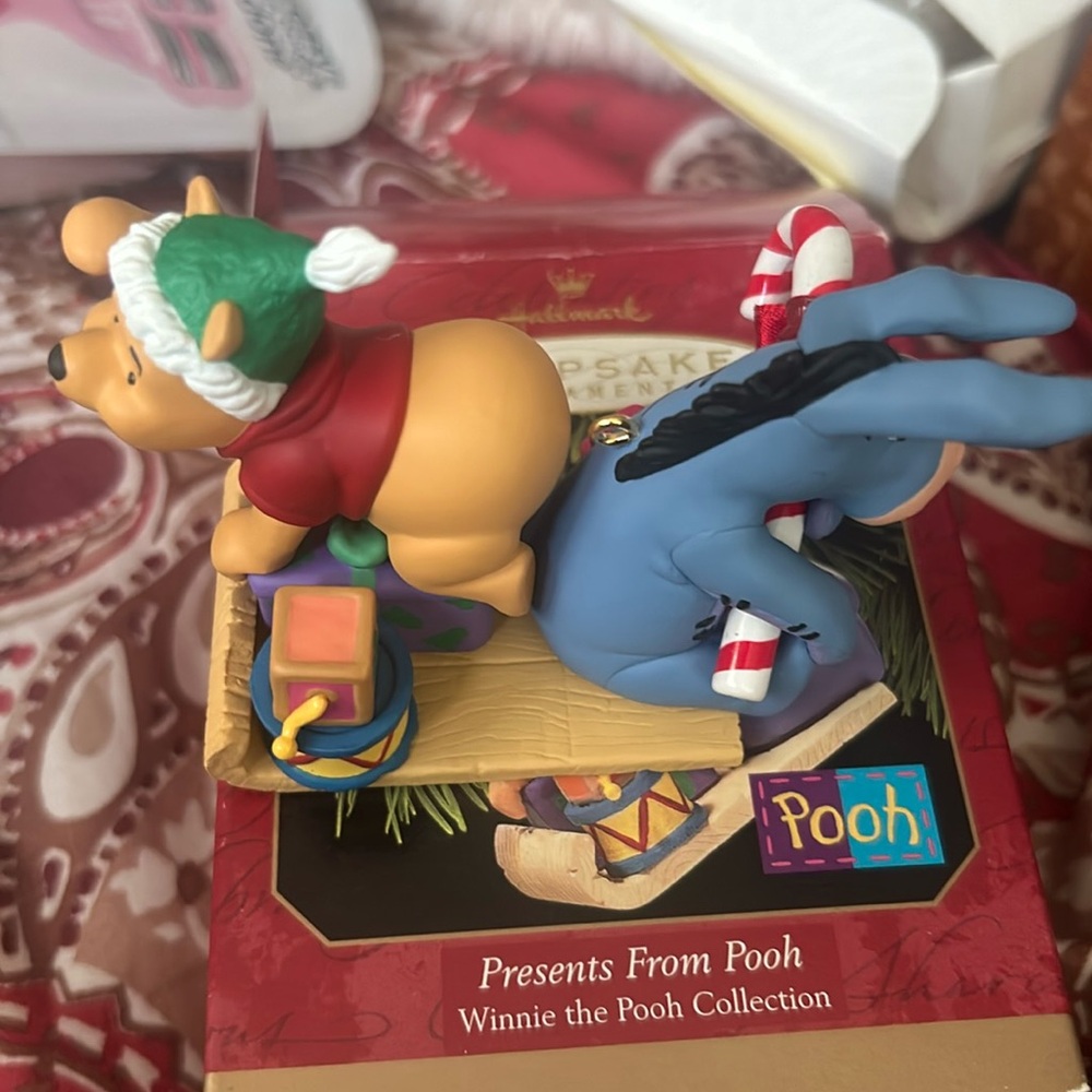 Nib hallmark presents from Pooh ornament